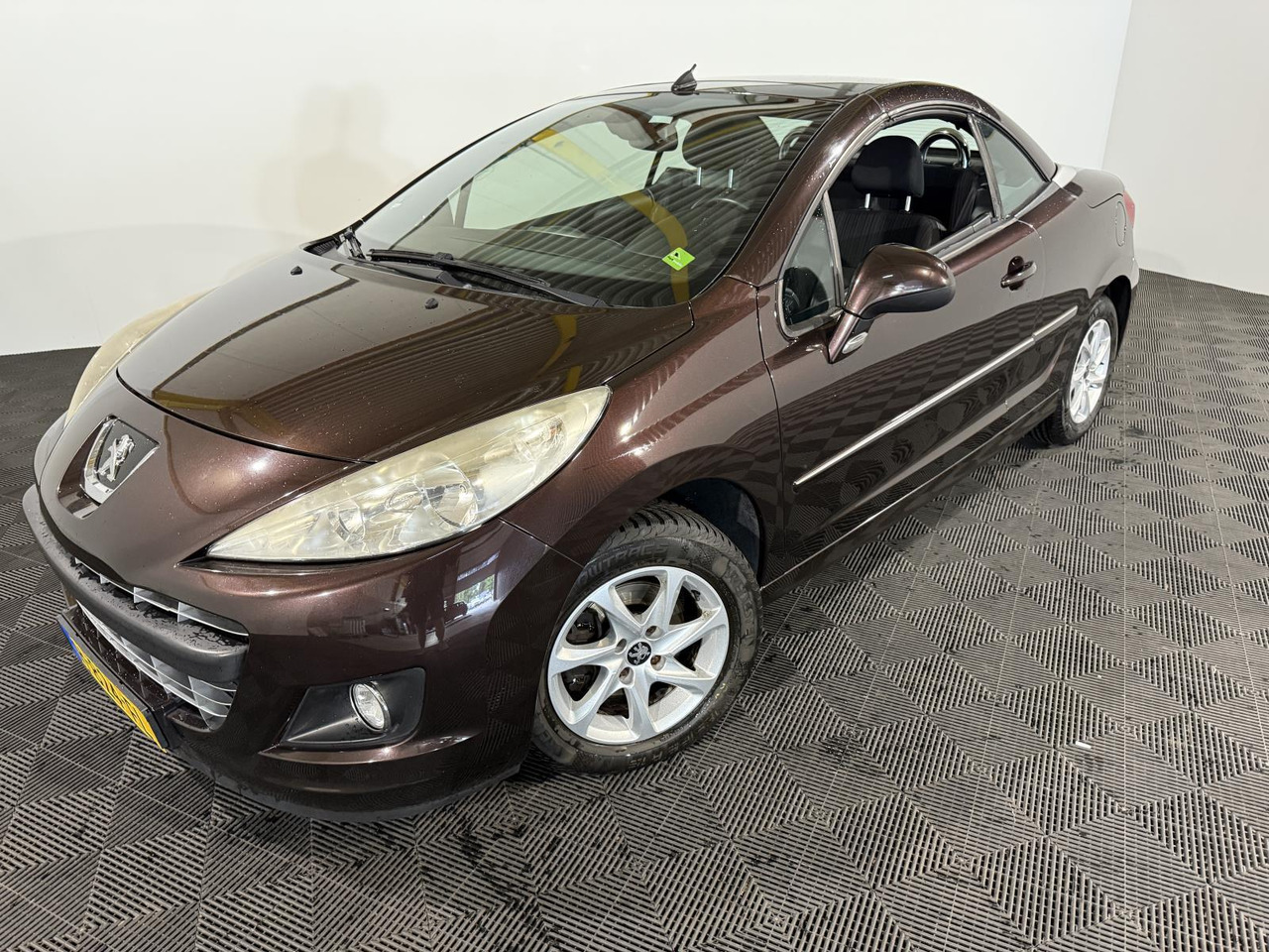 Peugeot 207 CC 1.6 VTI | 2012 | 168.808 km | H-824-FL - Personenwagen: afbeelding 1 Peugeot 207 CC 1.6 VTI | 2012 | 168.808 km | H-824-FL - Personenwagen: afbeelding 1
