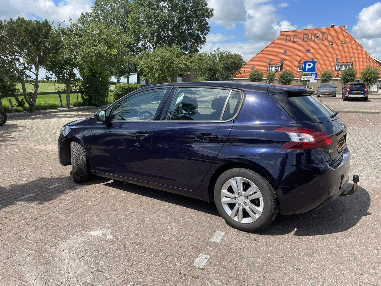 Peugeot 308 1.6 BlueHDi Active | 2014 | 228.867 | 1-XPX-11 - Hatchback: afbeelding 2 Peugeot 308 1.6 BlueHDi Active | 2014 | 228.867 | 1-XPX-11 - Hatchback: afbeelding 2