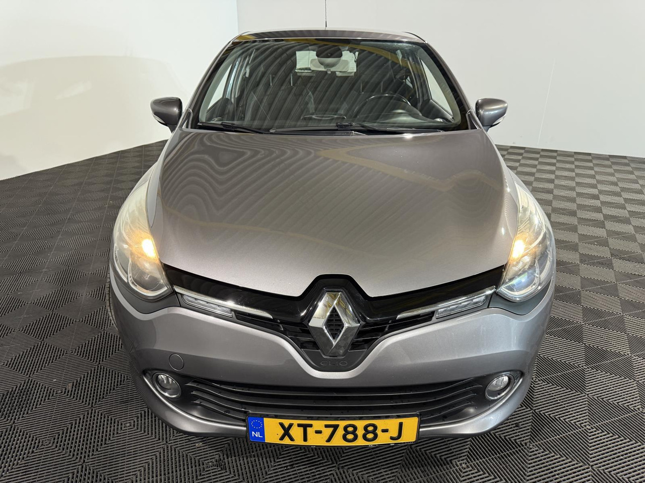 Renault | Clio | 0.9 TCe Dynamique | 2016 | 192.462 km | XT788J | Geen oordeel - Hatchback: afbeelding 2 Renault | Clio | 0.9 TCe Dynamique | 2016 | 192.462 km | XT788J | Geen oordeel - Hatchback: afbeelding 2
