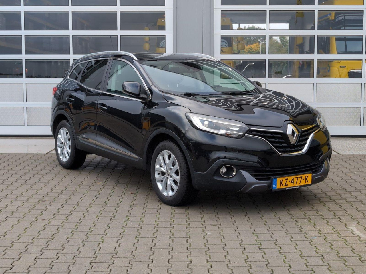 Renault Kadjar 1.2 TCe Intens | 2017 | 152.060 km | Automaat | KZ477K | NAP: Logisch - SUV: afbeelding 2 Renault Kadjar 1.2 TCe Intens | 2017 | 152.060 km | Automaat | KZ477K | NAP: Logisch - SUV: afbeelding 2