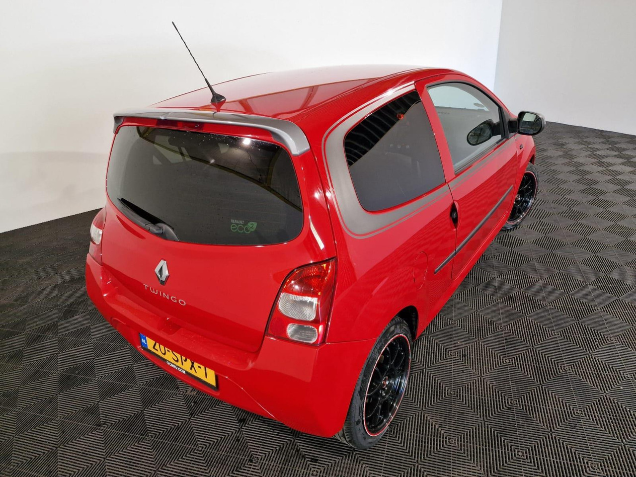 Renault Twingo 1.2-16V Collection 20-SPX-1 149.179 km - Personenwagen: afbeelding 4 Renault Twingo 1.2-16V Collection 20-SPX-1 149.179 km - Personenwagen: afbeelding 4