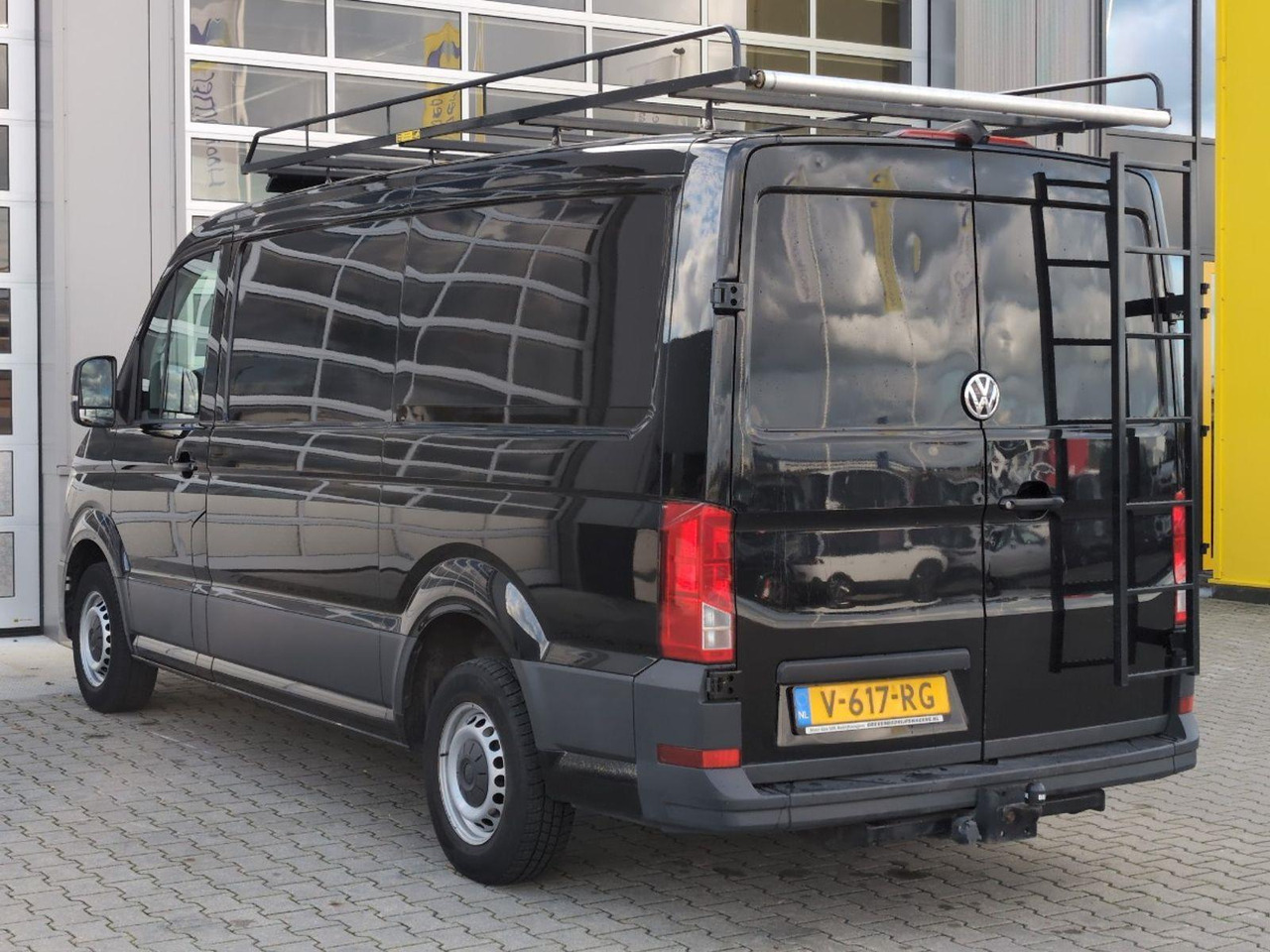 Volkswagen Crafter 30 2.0 TDI L3H2 Trendline | 2018 | 101.985 km | V617RG | NAP: Logisch - Gesloten bestelwagen: afbeelding 3 Volkswagen Crafter 30 2.0 TDI L3H2 Trendline | 2018 | 101.985 km | V617RG | NAP: Logisch - Gesloten bestelwagen: afbeelding 3