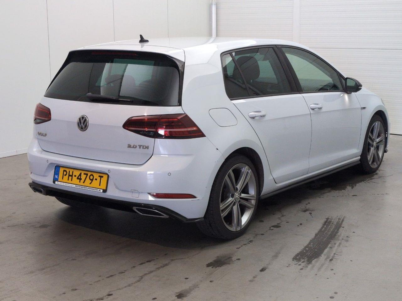 Volkswagen Golf 2.0 TDI Highline Business R | 2017 | 237.328 km | PH479T | NAP: Logisch - Personenwagen: afbeelding 4 Volkswagen Golf 2.0 TDI Highline Business R | 2017 | 237.328 km | PH479T | NAP: Logisch - Personenwagen: afbeelding 4