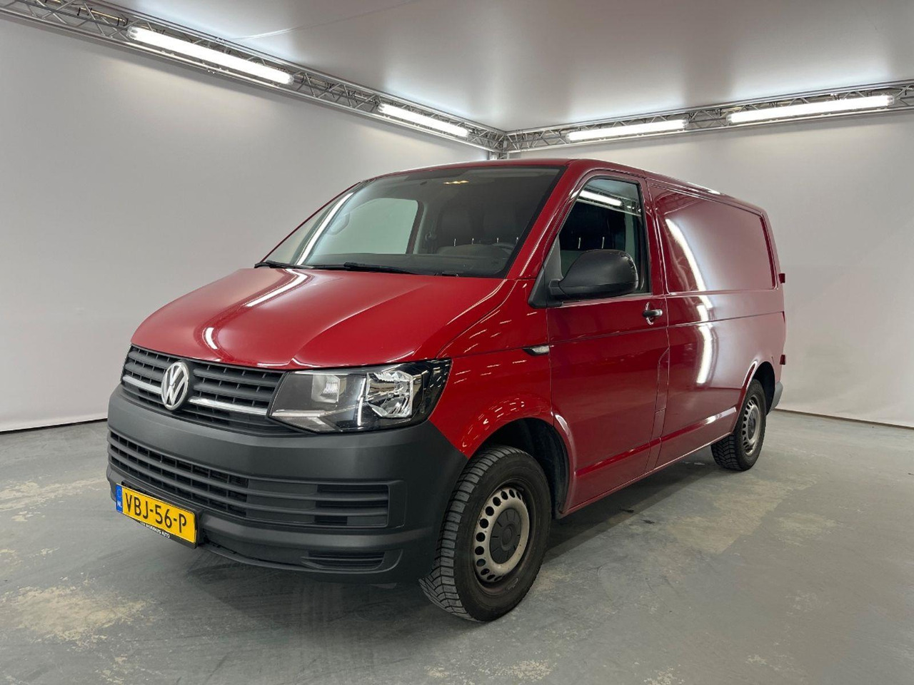 Volkswagen Transporter 2.0 TDI L1H1 Highline | 2019 | 151.061 km | VBJ56P | NAP: Logisch - Gesloten bestelwagen: afbeelding 1 Volkswagen Transporter 2.0 TDI L1H1 Highline | 2019 | 151.061 km | VBJ56P | NAP: Logisch - Gesloten bestelwagen: afbeelding 1