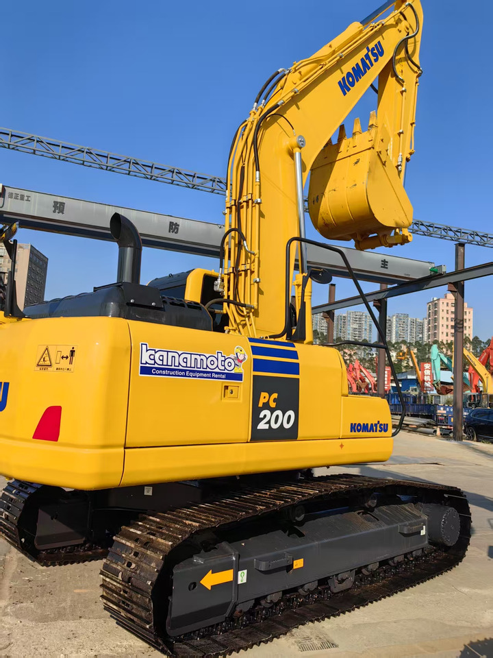 KOMATSU PC200-7 - Rupsgraafmachine: afbeelding 1 KOMATSU PC200-7 - Rupsgraafmachine: afbeelding 1