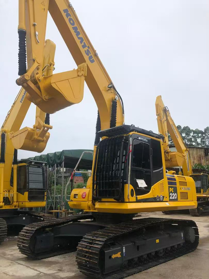 Komatsu PC220-8 - Rupsgraafmachine: afbeelding 3 Komatsu PC220-8 - Rupsgraafmachine: afbeelding 3