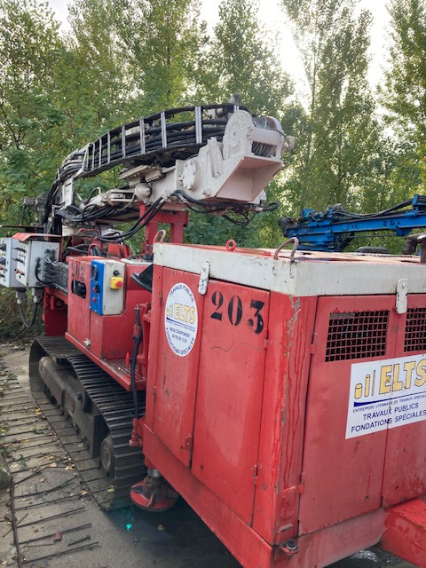 FOREUSE MICRO PIEUX - Boormachine: afbeelding 1 FOREUSE MICRO PIEUX - Boormachine: afbeelding 1