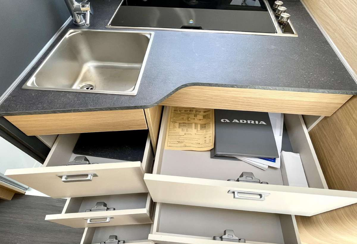 ADRIA Matrix Axess 650 SL - Half integraal camper: afbeelding 5 ADRIA Matrix Axess 650 SL - Half integraal camper: afbeelding 5
