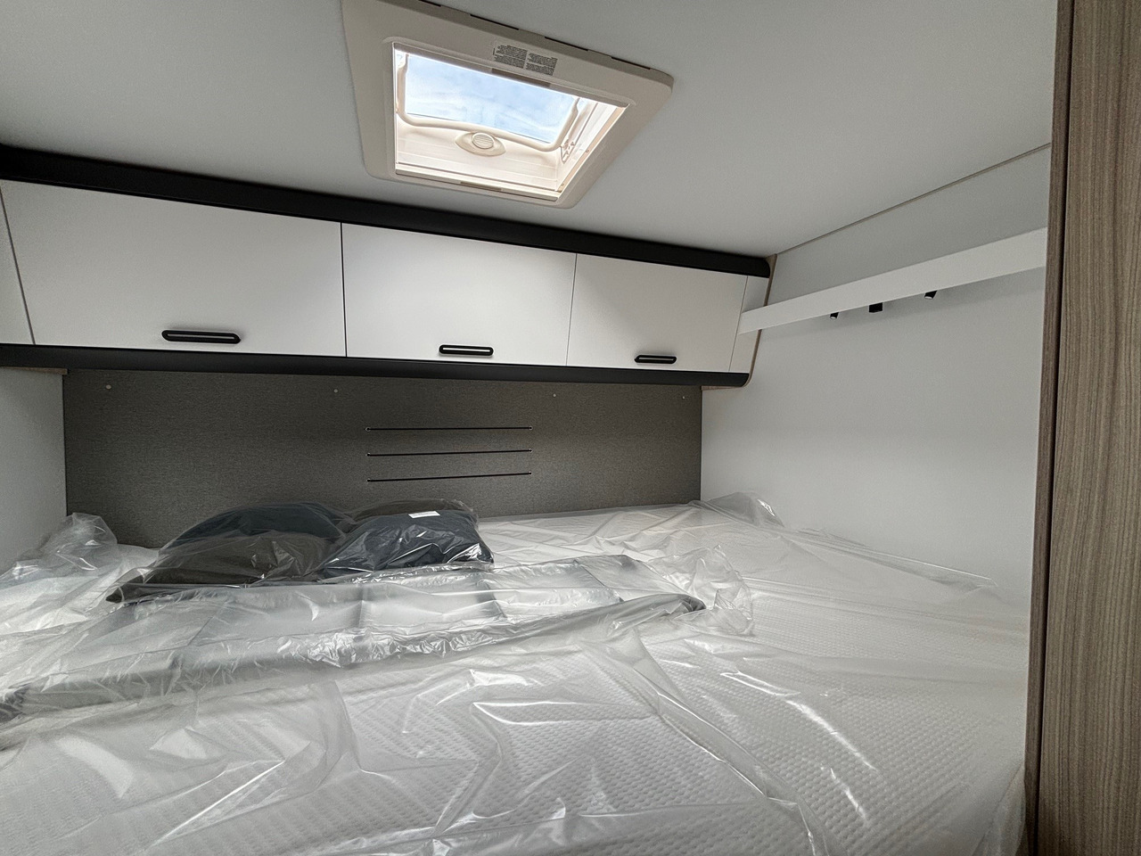 SUN LIVING A 75 DP - Alkoof camper: afbeelding 5 SUN LIVING A 75 DP - Alkoof camper: afbeelding 5