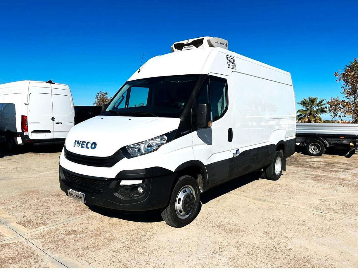 Iveco Daily 35C15 Furgone gemellato Isotermico - Koelwagen: afbeelding 1 Iveco Daily 35C15 Furgone gemellato Isotermico - Koelwagen: afbeelding 1