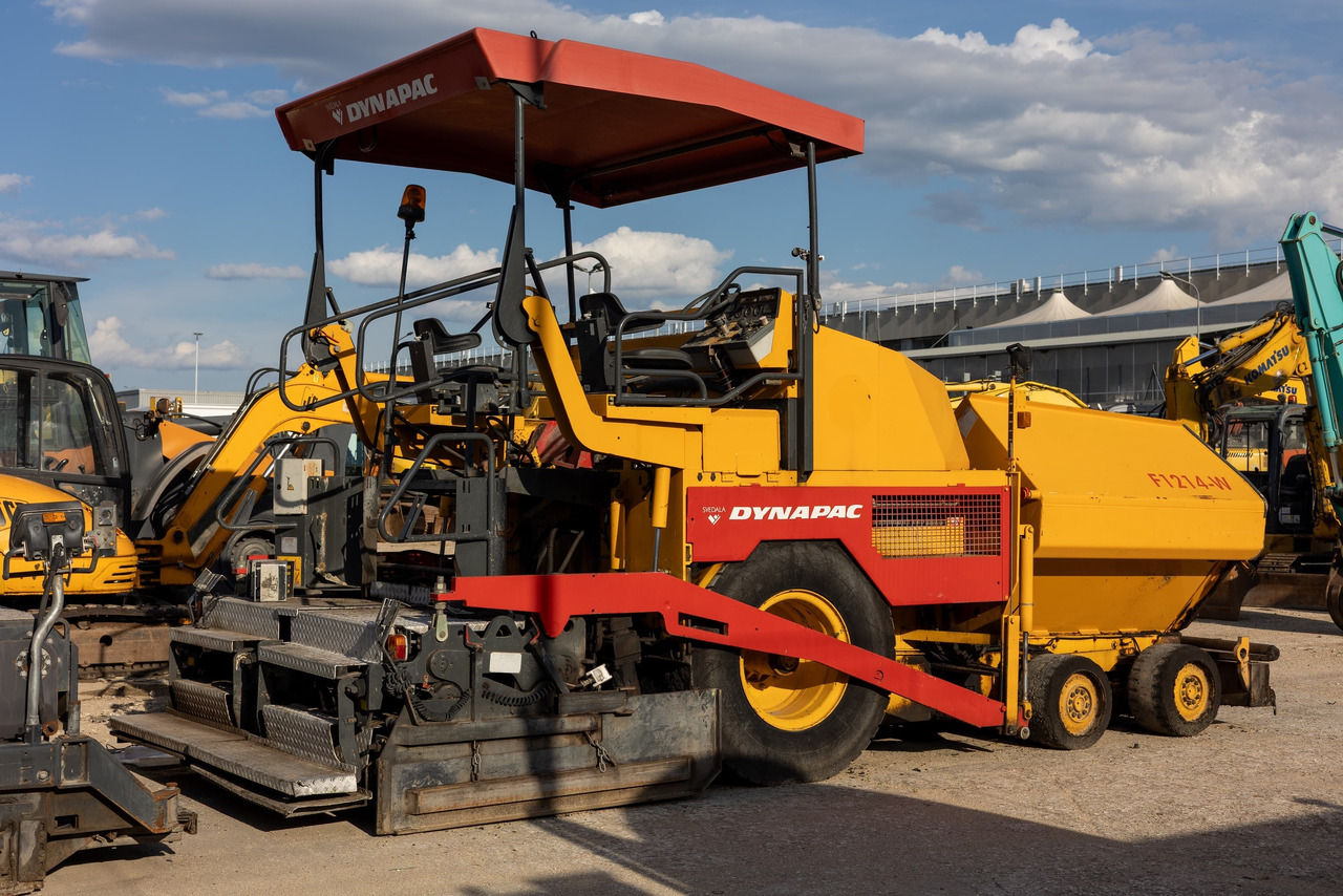 DYNAPAC F121-4W - Asfaltafwerkmachine: afbeelding 3 DYNAPAC F121-4W - Asfaltafwerkmachine: afbeelding 3