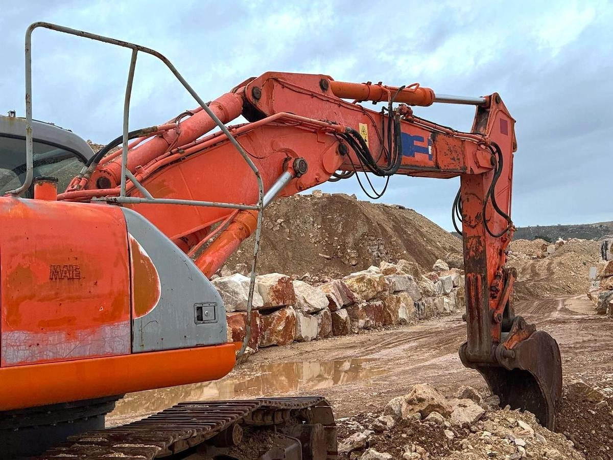 FIAT KOBELCO E305 - Rupsgraafmachine: afbeelding 3 FIAT KOBELCO E305 - Rupsgraafmachine: afbeelding 3