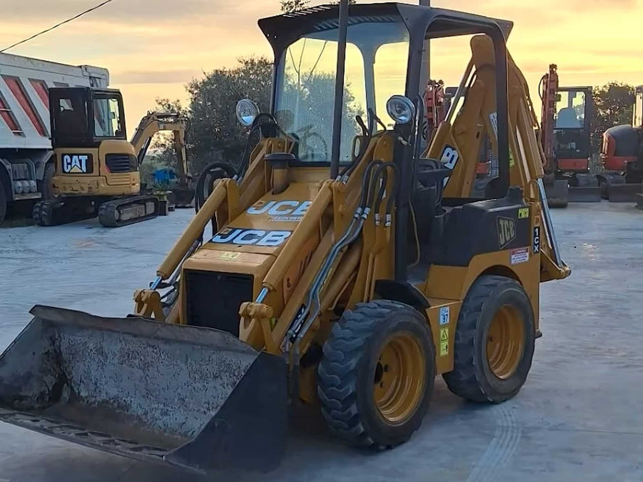 JCB 1CX - Graaflaadmachine: afbeelding 1 JCB 1CX - Graaflaadmachine: afbeelding 1