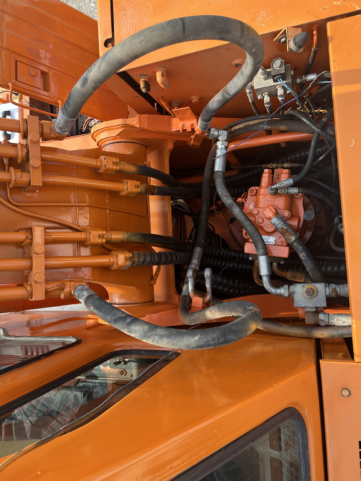 DOOSAN DX210 - Mobiele graafmachine: afbeelding 4 DOOSAN DX210 - Mobiele graafmachine: afbeelding 4