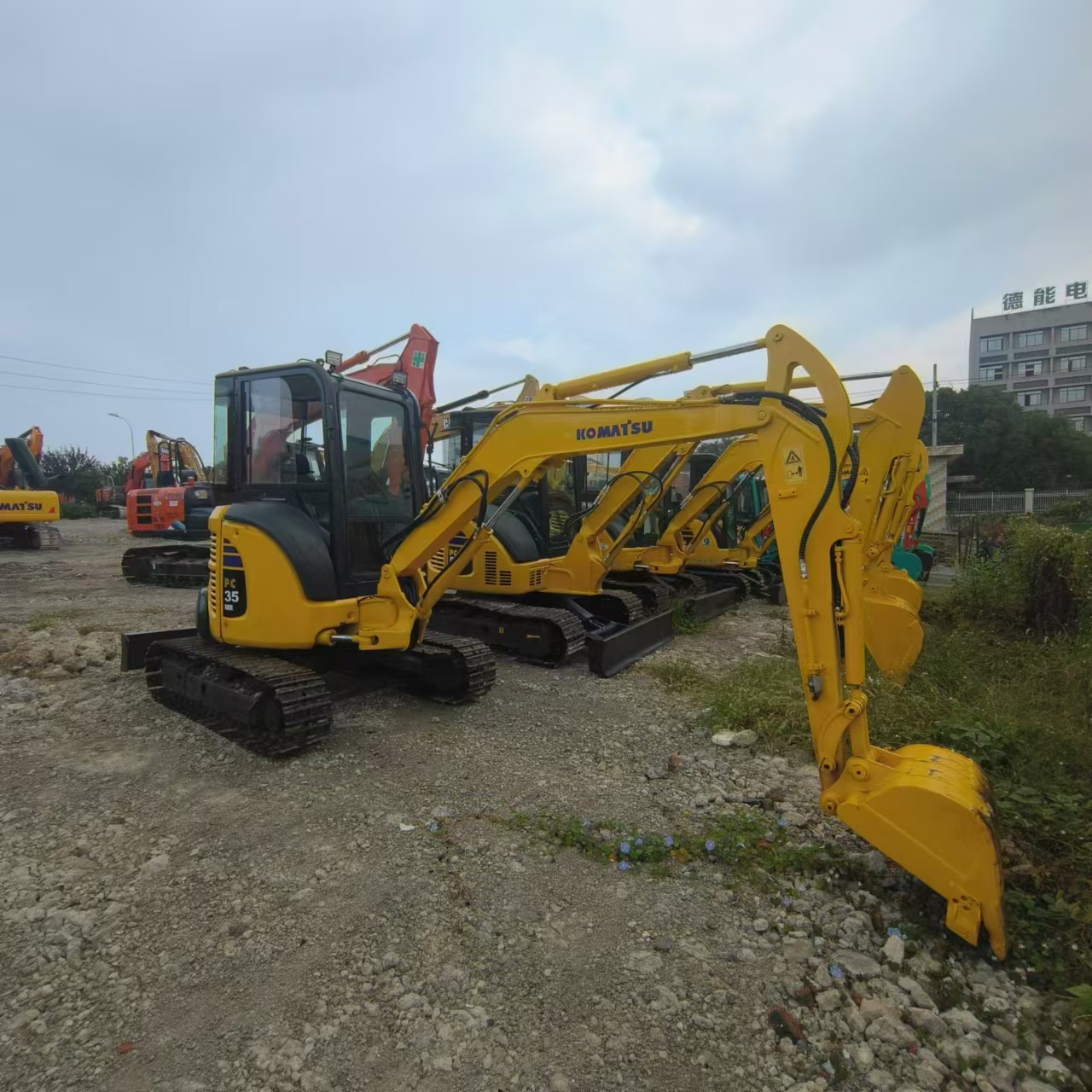 KOMATSU PC35 - Minigraafmachine: afbeelding 2 KOMATSU PC35 - Minigraafmachine: afbeelding 2