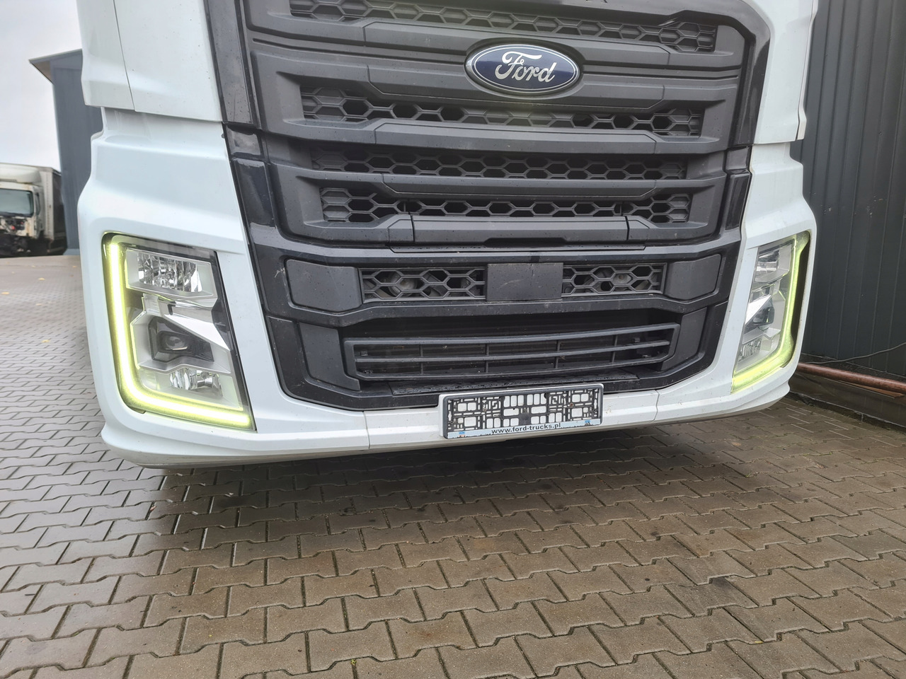 FORD F-MAX 500 TRUCKS PRZÓD KOMPLETNY LAMPA XENON LED GRILL BELKA - Bumper voor Vrachtwagen: afbeelding 1 FORD F-MAX 500 TRUCKS PRZÓD KOMPLETNY LAMPA XENON LED GRILL BELKA - Bumper voor Vrachtwagen: afbeelding 1