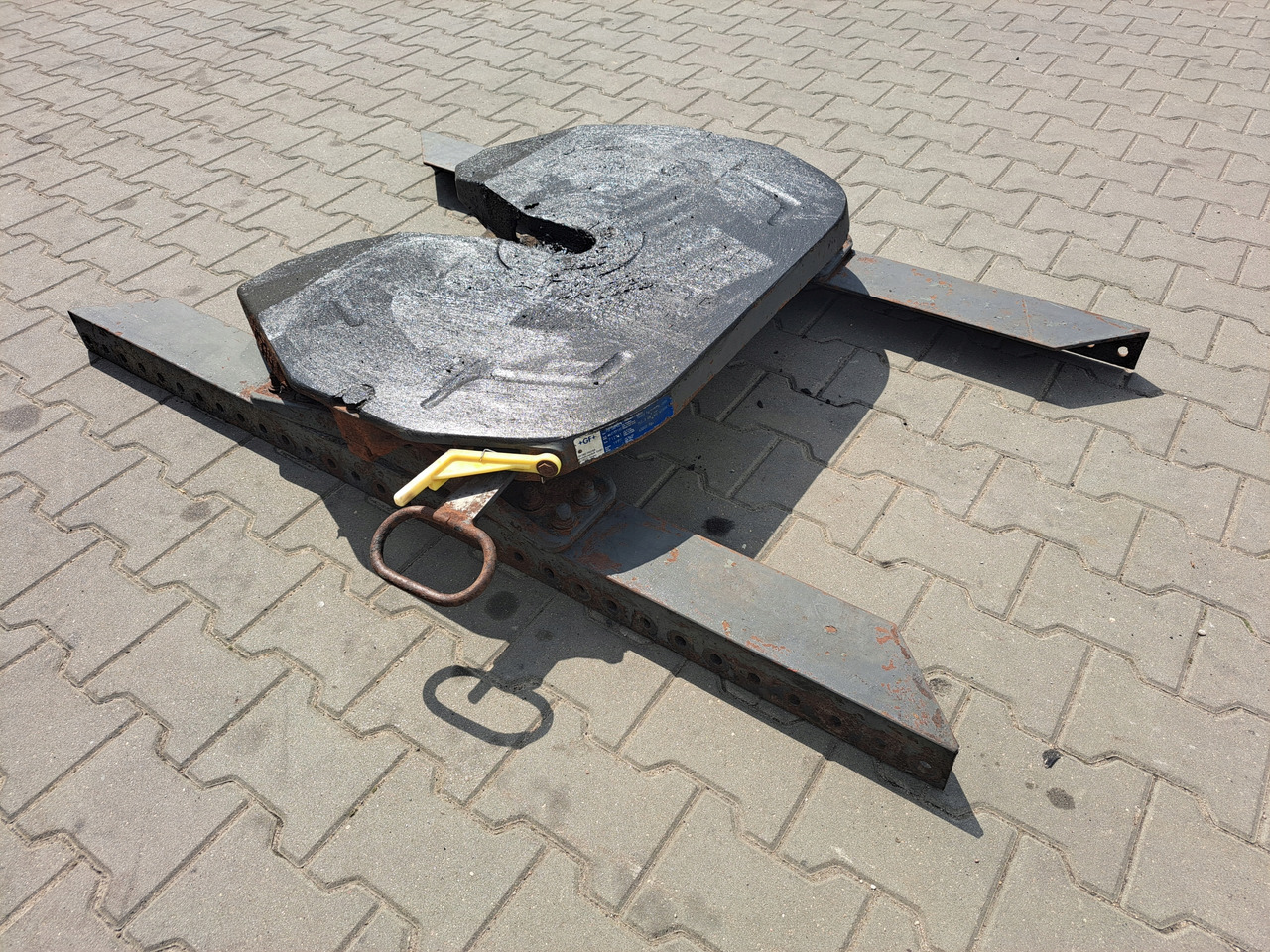 Georg Fischer GF SIODŁO GF+ FSK200 140 MM WSPORNIK VOLVO FH FM 9 12 13 - Koppelschotel voor Vrachtwagen: afbeelding 5 Georg Fischer GF SIODŁO GF+ FSK200 140 MM WSPORNIK VOLVO FH FM 9 12 13 - Koppelschotel voor Vrachtwagen: afbeelding 5