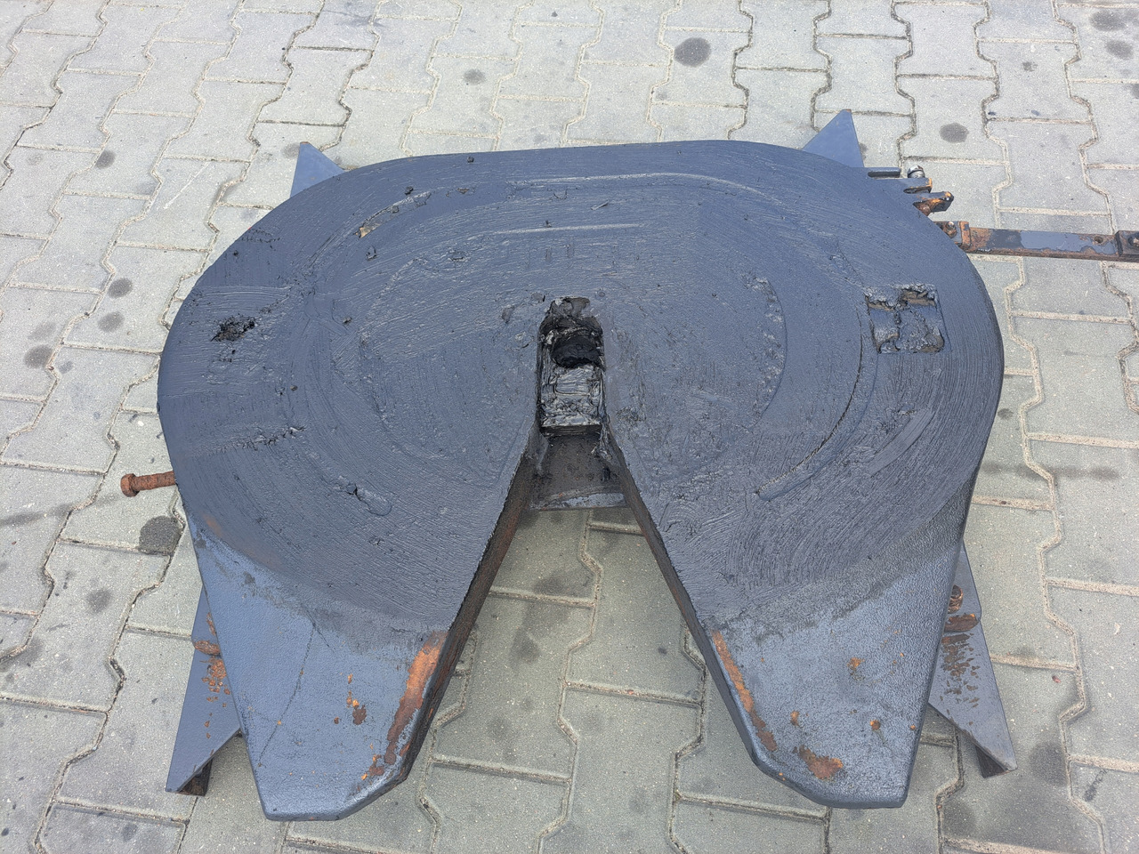 JOST SIODŁO JOST 140 MM WSPORNIK VOLVO FH FM - Koppelschotel voor Vrachtwagen: afbeelding 3 JOST SIODŁO JOST 140 MM WSPORNIK VOLVO FH FM - Koppelschotel voor Vrachtwagen: afbeelding 3