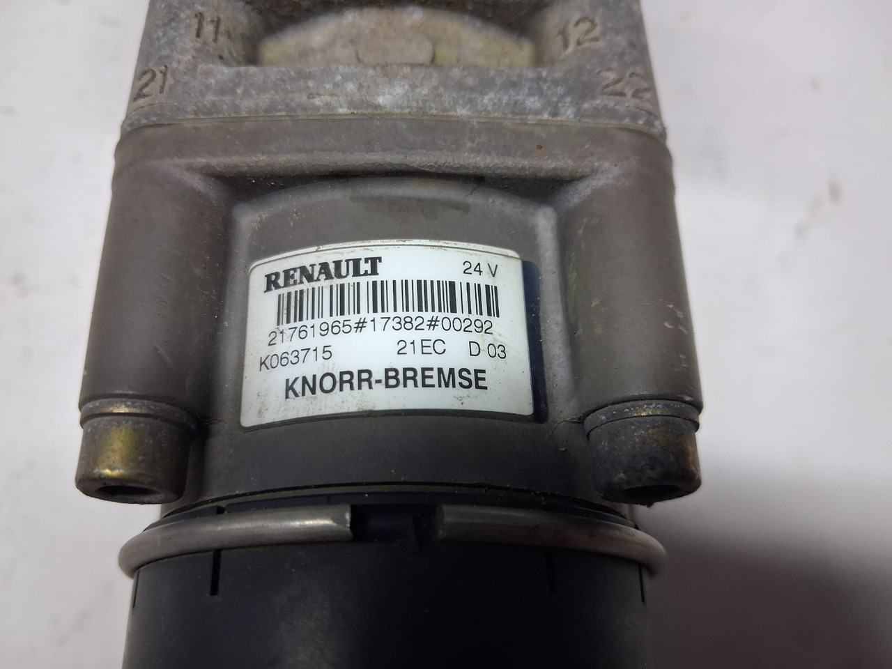 KNORR-BREMSE ZAWÓR GŁÓWNY POD PEDAŁ HAMULCA VOLVO FL EURO 6 RENAULT GAMA D - Remdelen voor Vrachtwagen: afbeelding 3 KNORR-BREMSE ZAWÓR GŁÓWNY POD PEDAŁ HAMULCA VOLVO FL EURO 6 RENAULT GAMA D - Remdelen voor Vrachtwagen: afbeelding 3