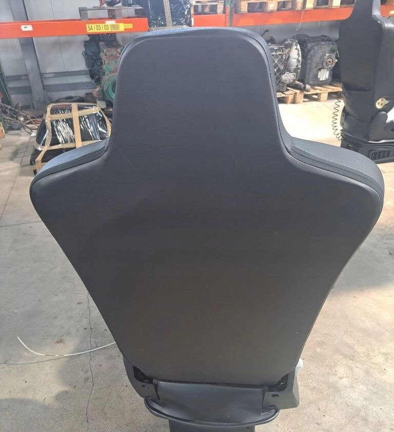 Renault PRAWY SIEDZENIE PASAŻERA Renault RANGE GAMA T C K - Zitplaats voor Vrachtwagen: afbeelding 3 Renault PRAWY SIEDZENIE PASAŻERA Renault RANGE GAMA T C K - Zitplaats voor Vrachtwagen: afbeelding 3