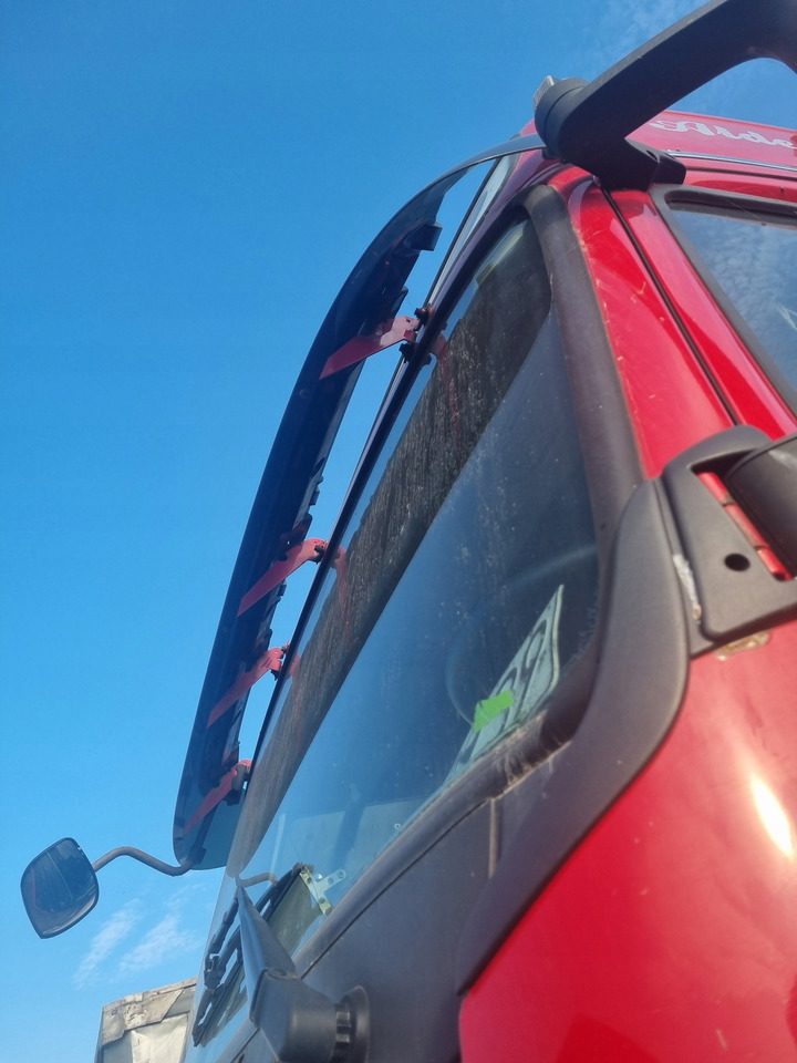 VOLVO BLENDA DASZEK OSŁONA PRZECIWSŁONECZNA MOCOWANIA VOLVO FH 13 16 LIFT - Zonneklep voor Vrachtwagen: afbeelding 4 VOLVO BLENDA DASZEK OSŁONA PRZECIWSŁONECZNA MOCOWANIA VOLVO FH 13 16 LIFT - Zonneklep voor Vrachtwagen: afbeelding 4