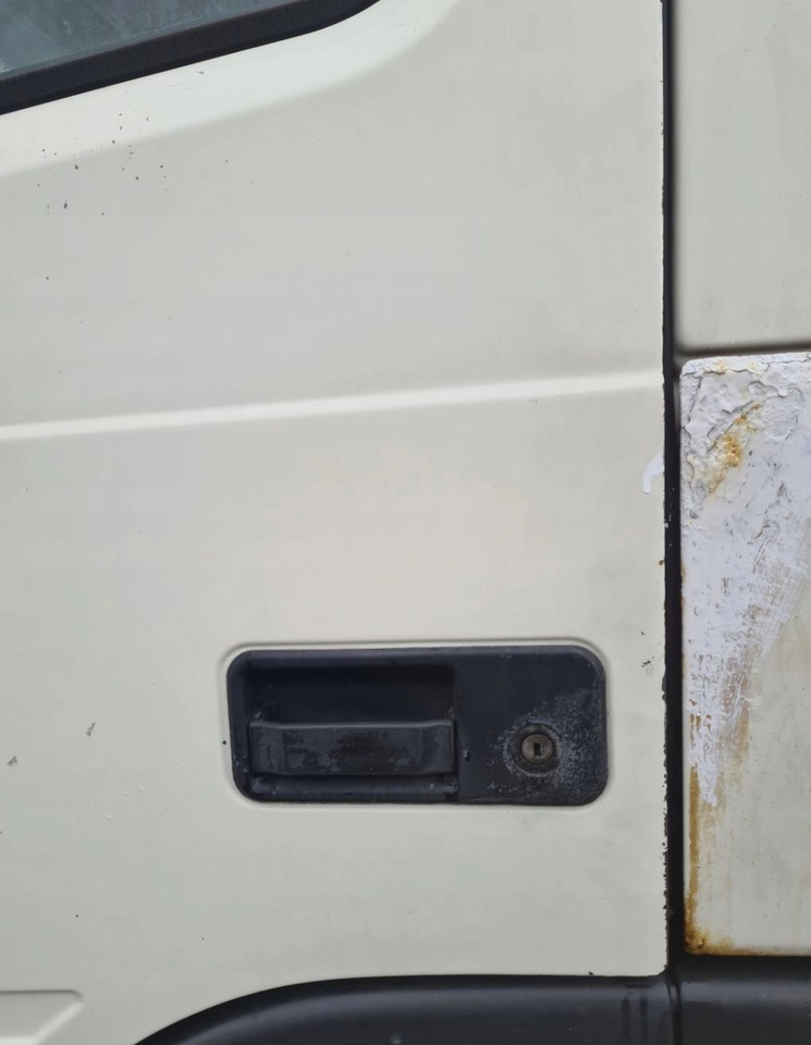 VOLVO DRZWI KOMPLETNE LEWE VOLVO FM 9 12 13 - Deur en onderdelen: afbeelding 4 VOLVO DRZWI KOMPLETNE LEWE VOLVO FM 9 12 13 - Deur en onderdelen: afbeelding 4