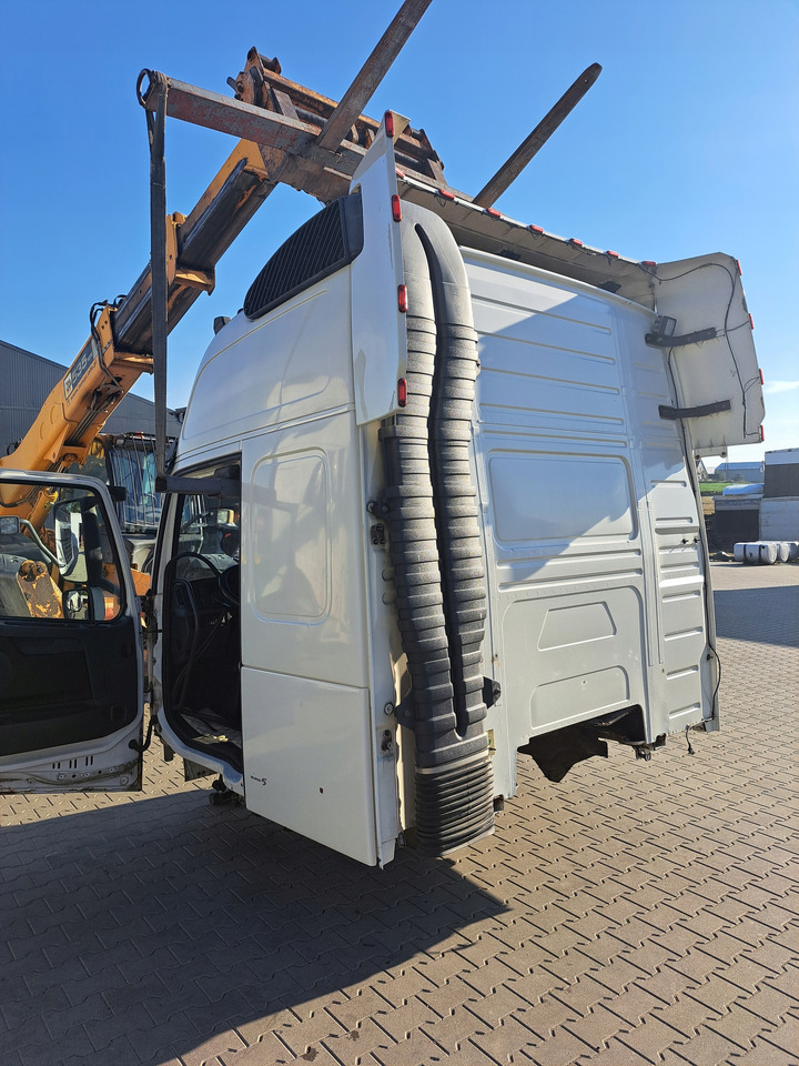 VOLVO KOMPLETNA FH 12 13 XL WYSOKA AUTOMAT - Cabine voor Vrachtwagen: afbeelding 5 VOLVO KOMPLETNA FH 12 13 XL WYSOKA AUTOMAT - Cabine voor Vrachtwagen: afbeelding 5