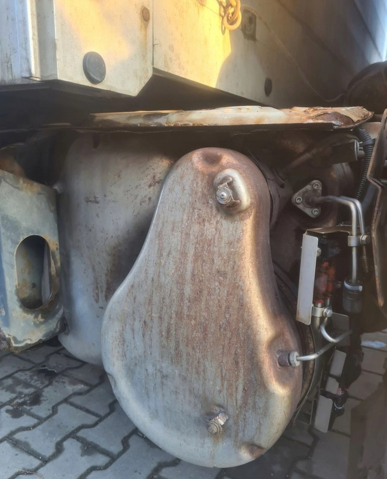 VOLVO- KOMPLETNY D5K D8K - Katalysator: afbeelding 4 VOLVO- KOMPLETNY D5K D8K - Katalysator: afbeelding 4