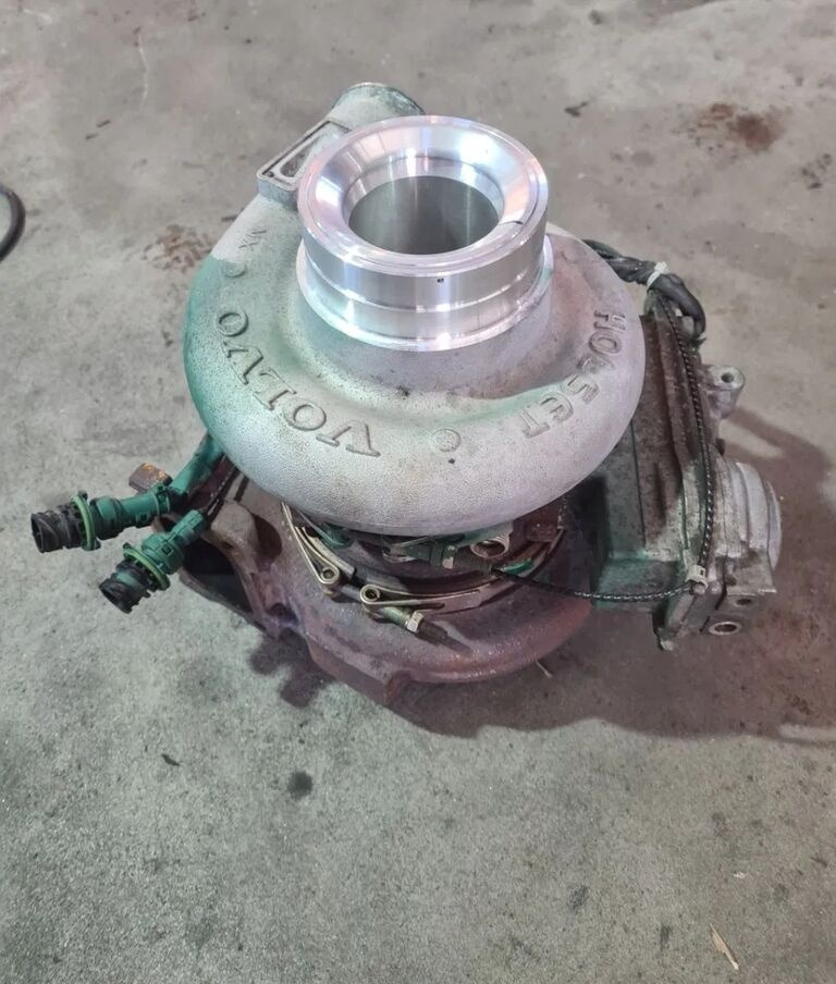 VOLVO TURBINA TURBOSPRĘŻARKA FH 16 D16K 750 EURO 6 3789660 HW-3789663 - Turbolader voor Vrachtwagen: afbeelding 1 VOLVO TURBINA TURBOSPRĘŻARKA FH 16 D16K 750 EURO 6 3789660 HW-3789663 - Turbolader voor Vrachtwagen: afbeelding 1