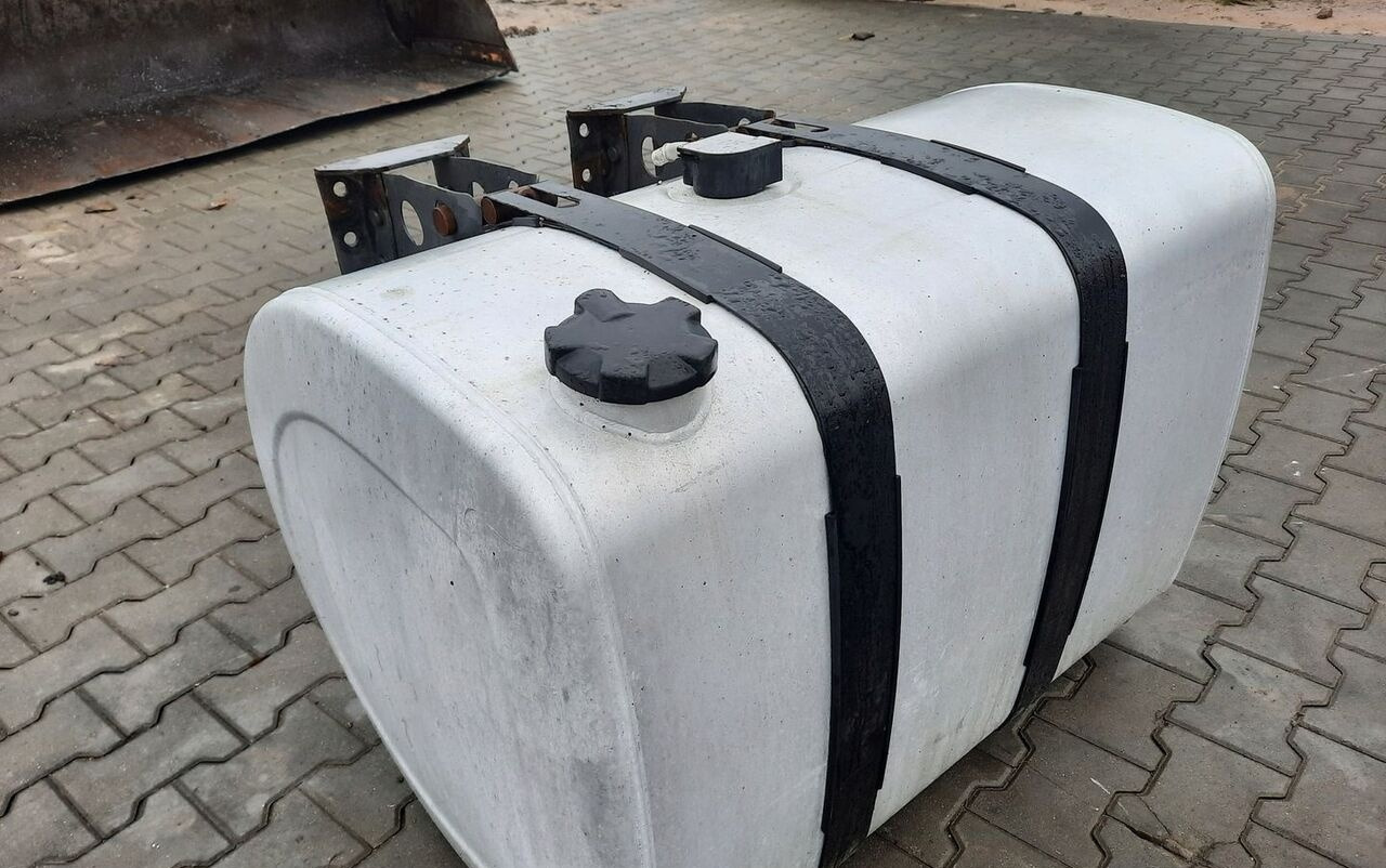 VOLVO ZBIORNIK PALIWA RENAULT GAMA RANGE T VOLVO FH FM 4 5 100/70/70 - Brandstoftank voor Vrachtwagen: afbeelding 3 VOLVO ZBIORNIK PALIWA RENAULT GAMA RANGE T VOLVO FH FM 4 5 100/70/70 - Brandstoftank voor Vrachtwagen: afbeelding 3