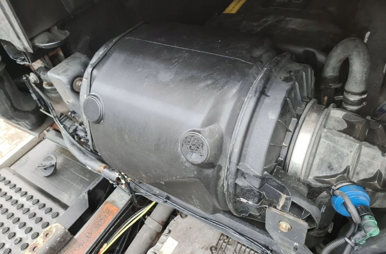 Volvo FH 16 EURO 6   Volvo VOLVO FH 16 EURO 6 - Luchtfilter voor Vrachtwagen: afbeelding 3 Volvo FH 16 EURO 6   Volvo VOLVO FH 16 EURO 6 - Luchtfilter voor Vrachtwagen: afbeelding 3