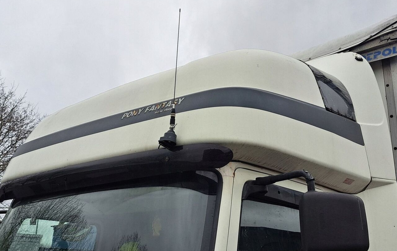 Volvo FL - Cabine voor Vrachtwagen: afbeelding 4 Volvo FL - Cabine voor Vrachtwagen: afbeelding 4