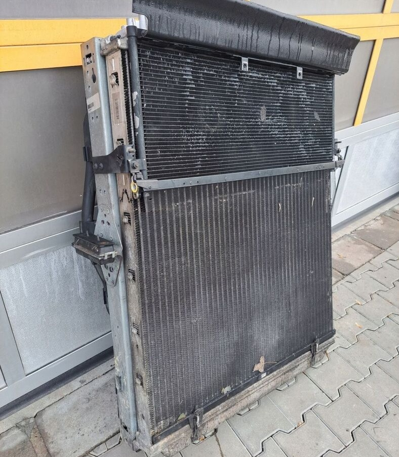 Radiateur voor Vrachtwagen Volvo KOMPLET CHŁODNICA RENAULT GAMA T VOLVO FH 4 DTI 13: afbeelding 6