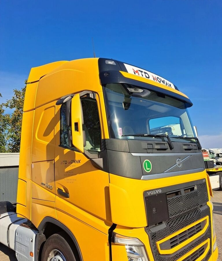 Volvo KOMPLETNA FH 4 EURO 6 GLOBETROTTER Volvo VOLVO, FH, 4, EURO, 6 - Cabine voor Vrachtwagen: afbeelding 4 Volvo KOMPLETNA FH 4 EURO 6 GLOBETROTTER Volvo VOLVO, FH, 4, EURO, 6 - Cabine voor Vrachtwagen: afbeelding 4