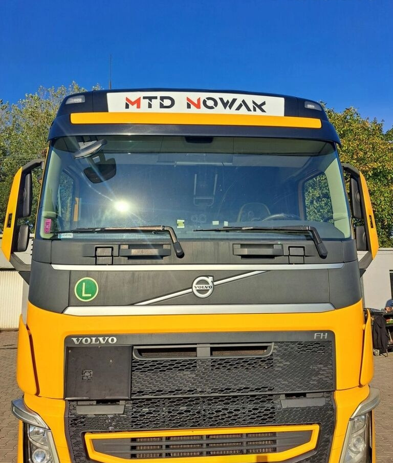 Volvo KOMPLETNA FH 4 EURO 6 GLOBETROTTER Volvo VOLVO, FH, 4, EURO, 6 - Cabine voor Vrachtwagen: afbeelding 1 Volvo KOMPLETNA FH 4 EURO 6 GLOBETROTTER Volvo VOLVO, FH, 4, EURO, 6 - Cabine voor Vrachtwagen: afbeelding 1