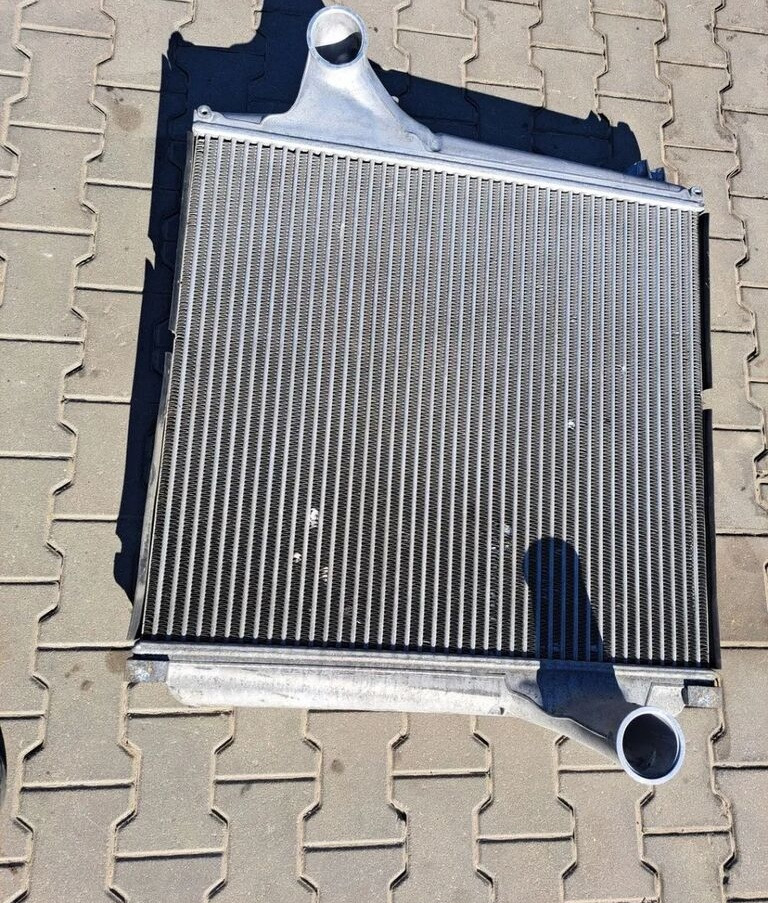 Volvo POWIETRZA FH 4 FH 5 RENAULT GAMA T RANGE DTI 13 Volvo VOLVO FH 4 FH 5 RENAULT GAMA T RANGE DTI 13 - Intercooler voor Vrachtwagen: afbeelding 2 Volvo POWIETRZA FH 4 FH 5 RENAULT GAMA T RANGE DTI 13 Volvo VOLVO FH 4 FH 5 RENAULT GAMA T RANGE DTI 13 - Intercooler voor Vrachtwagen: afbeelding 2