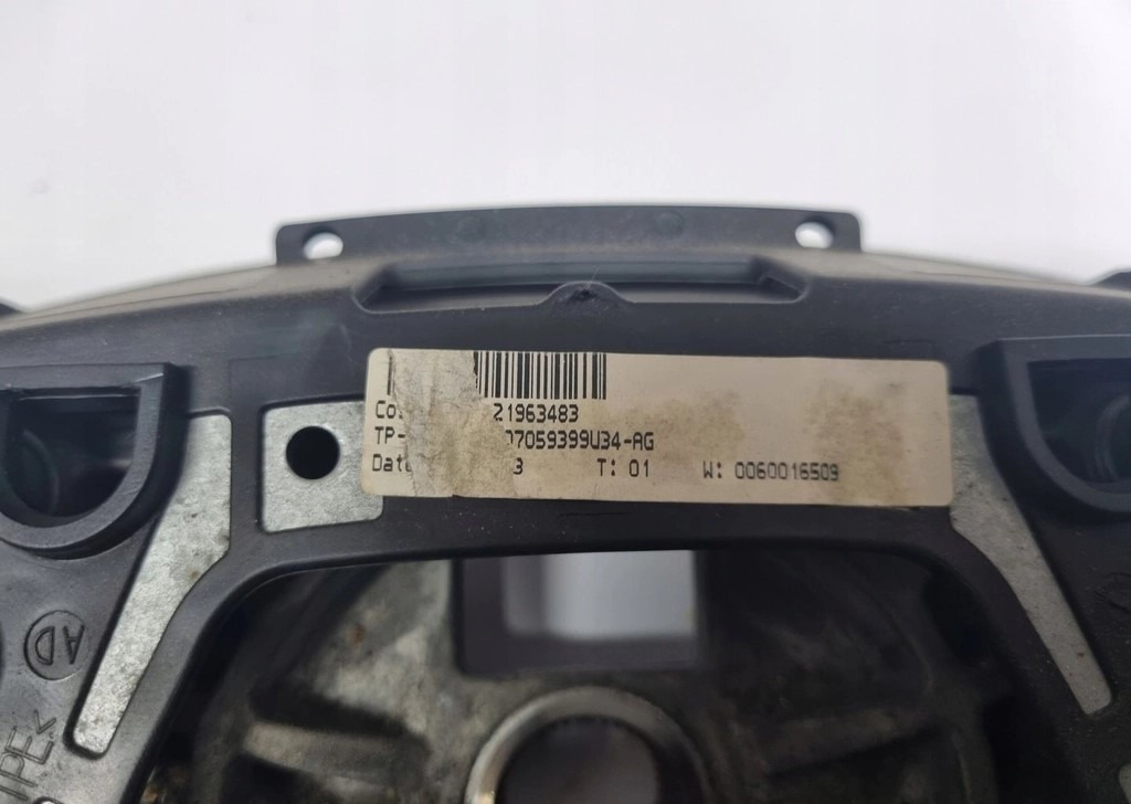 WIELOFUNKCYJNA VOLVO FH 4 FM 4 FMX - Stuurwiel: afbeelding 2 WIELOFUNKCYJNA VOLVO FH 4 FM 4 FMX - Stuurwiel: afbeelding 2