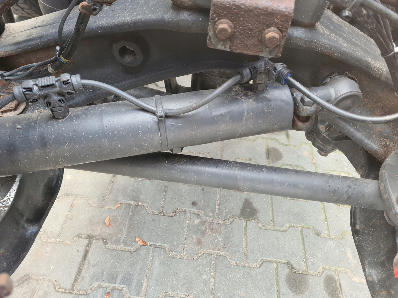 ZF SIŁOWNIK OSI SKRĘTNEJ KIEROWANEJ VOLVO FH FM 9 13 4 - Stuurinrichting voor Vrachtwagen: afbeelding 3 ZF SIŁOWNIK OSI SKRĘTNEJ KIEROWANEJ VOLVO FH FM 9 13 4 - Stuurinrichting voor Vrachtwagen: afbeelding 3