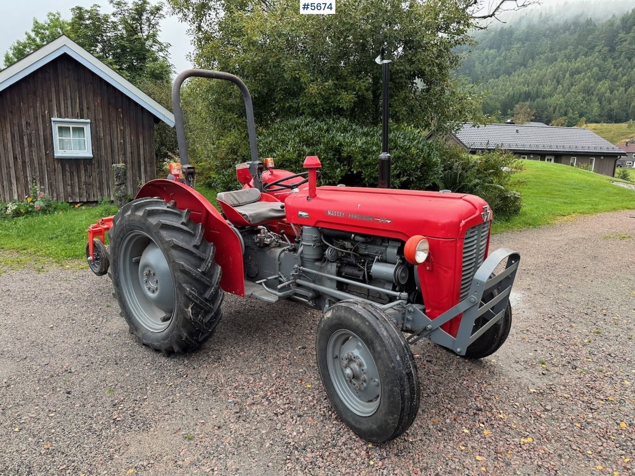1961 Massey Ferguson 35 m/ litt utstyr - Tractor: afbeelding 1 1961 Massey Ferguson 35 m/ litt utstyr - Tractor: afbeelding 1