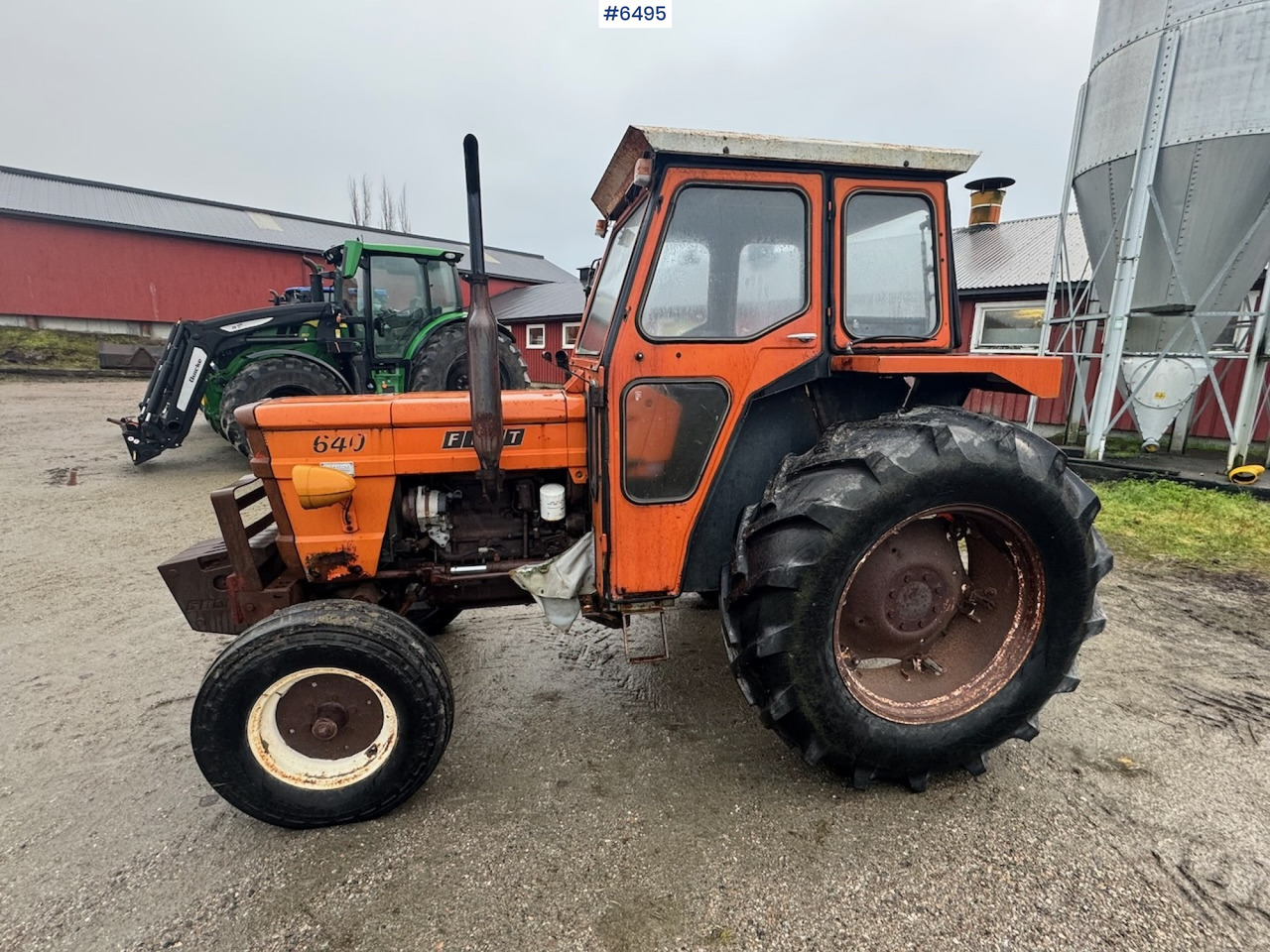 1975 Fiat 640 tractor with/twin wheels and triangle. WATCH THE VIDEO! - Tractor: afbeelding 2 1975 Fiat 640 tractor with/twin wheels and triangle. WATCH THE VIDEO! - Tractor: afbeelding 2