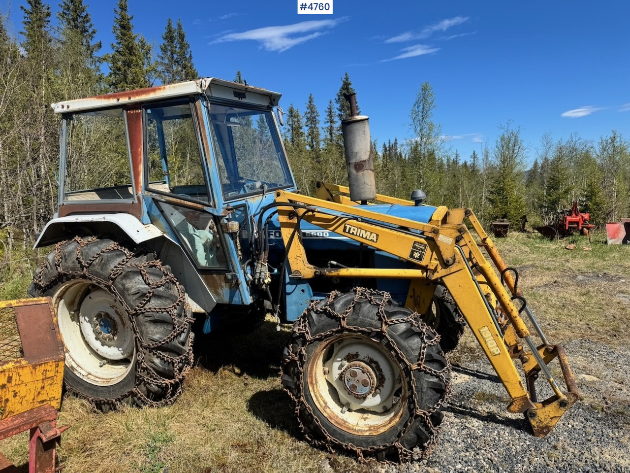 1978 Ford 6600 4x4 w/ Front Loader, Bucket, Twin Wheels and Winch. - Tractor: afbeelding 4 1978 Ford 6600 4x4 w/ Front Loader, Bucket, Twin Wheels and Winch. - Tractor: afbeelding 4