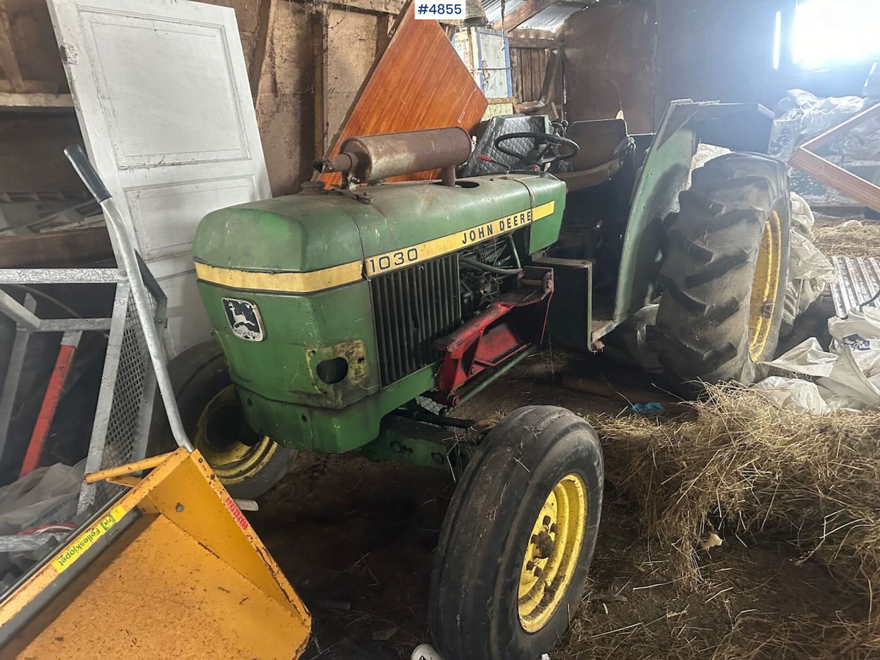 1980 John Deere 1030 tractor w/ twin deck and duun cabin. See hours. - Tractor: afbeelding 5 1980 John Deere 1030 tractor w/ twin deck and duun cabin. See hours. - Tractor: afbeelding 5