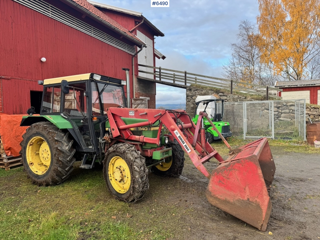 1980 John Deere 1140 w/ Front loader and bucket. - Tractor: afbeelding 2 1980 John Deere 1140 w/ Front loader and bucket. - Tractor: afbeelding 2