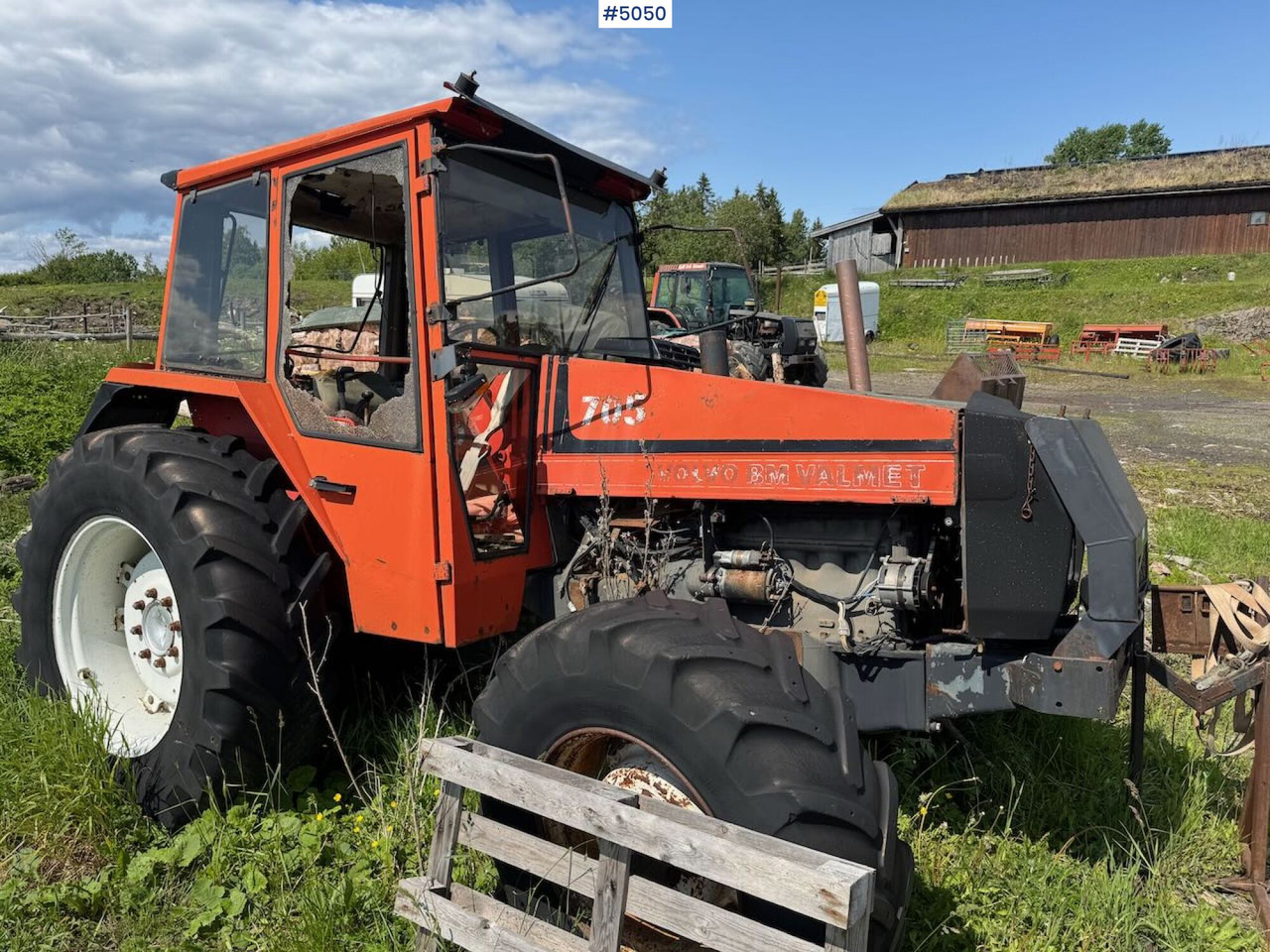1985 Valmet 705 Turbo rep. Object - Tractor: afbeelding 4 1985 Valmet 705 Turbo rep. Object - Tractor: afbeelding 4