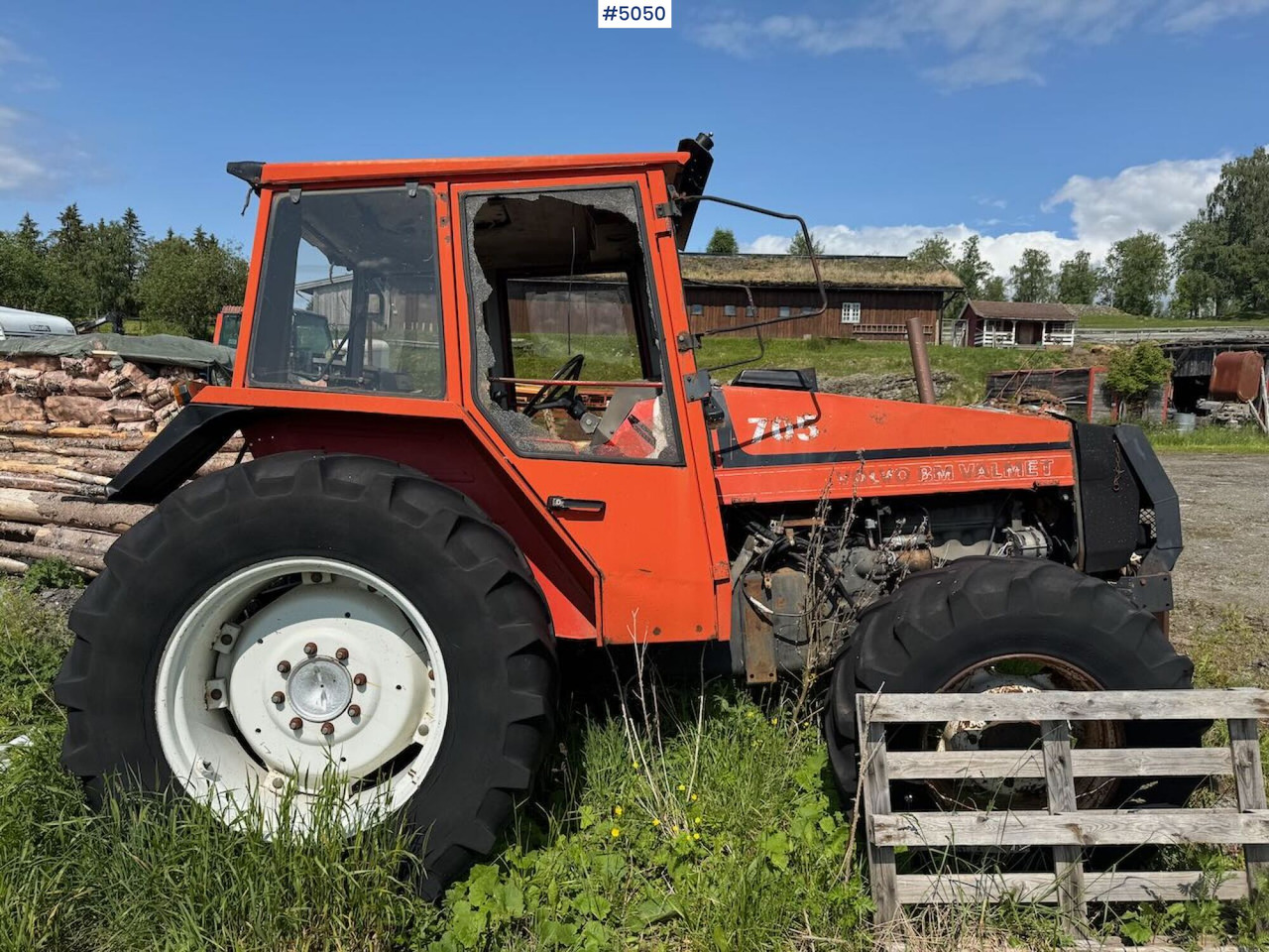 1985 Valmet 705 Turbo rep. Object - Tractor: afbeelding 1 1985 Valmet 705 Turbo rep. Object - Tractor: afbeelding 1