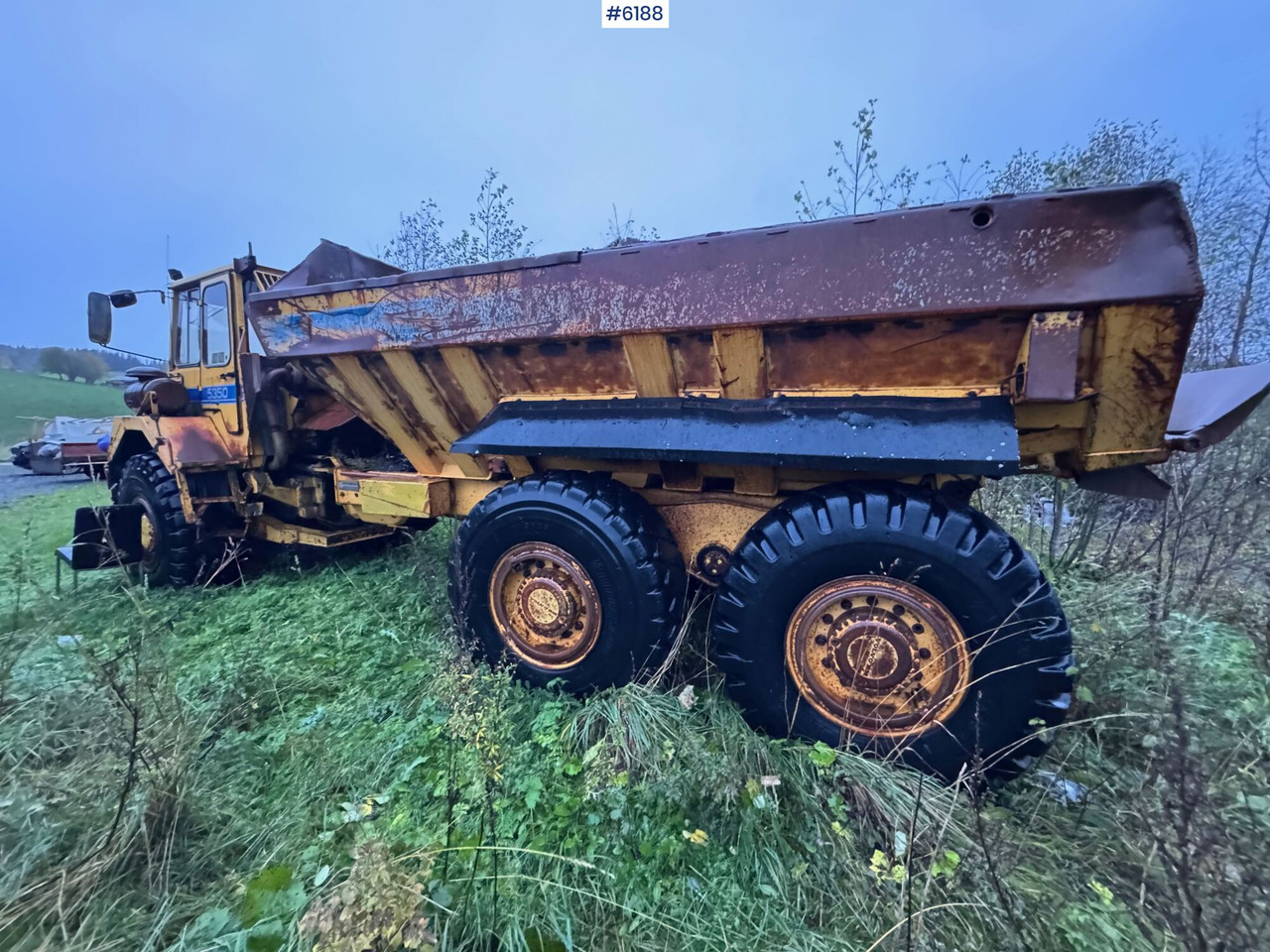 1985 Volvo BM 5350B 6x6 dumper - Kiepwagen met knikbesturing: afbeelding 5 1985 Volvo BM 5350B 6x6 dumper - Kiepwagen met knikbesturing: afbeelding 5