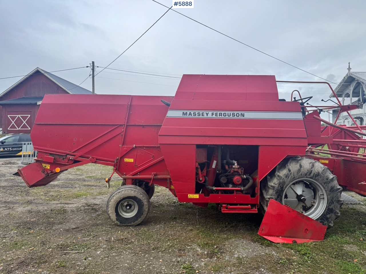 1986 Massey Ferguson 330 combine harvester - Maaidorser: afbeelding 2 1986 Massey Ferguson 330 combine harvester - Maaidorser: afbeelding 2