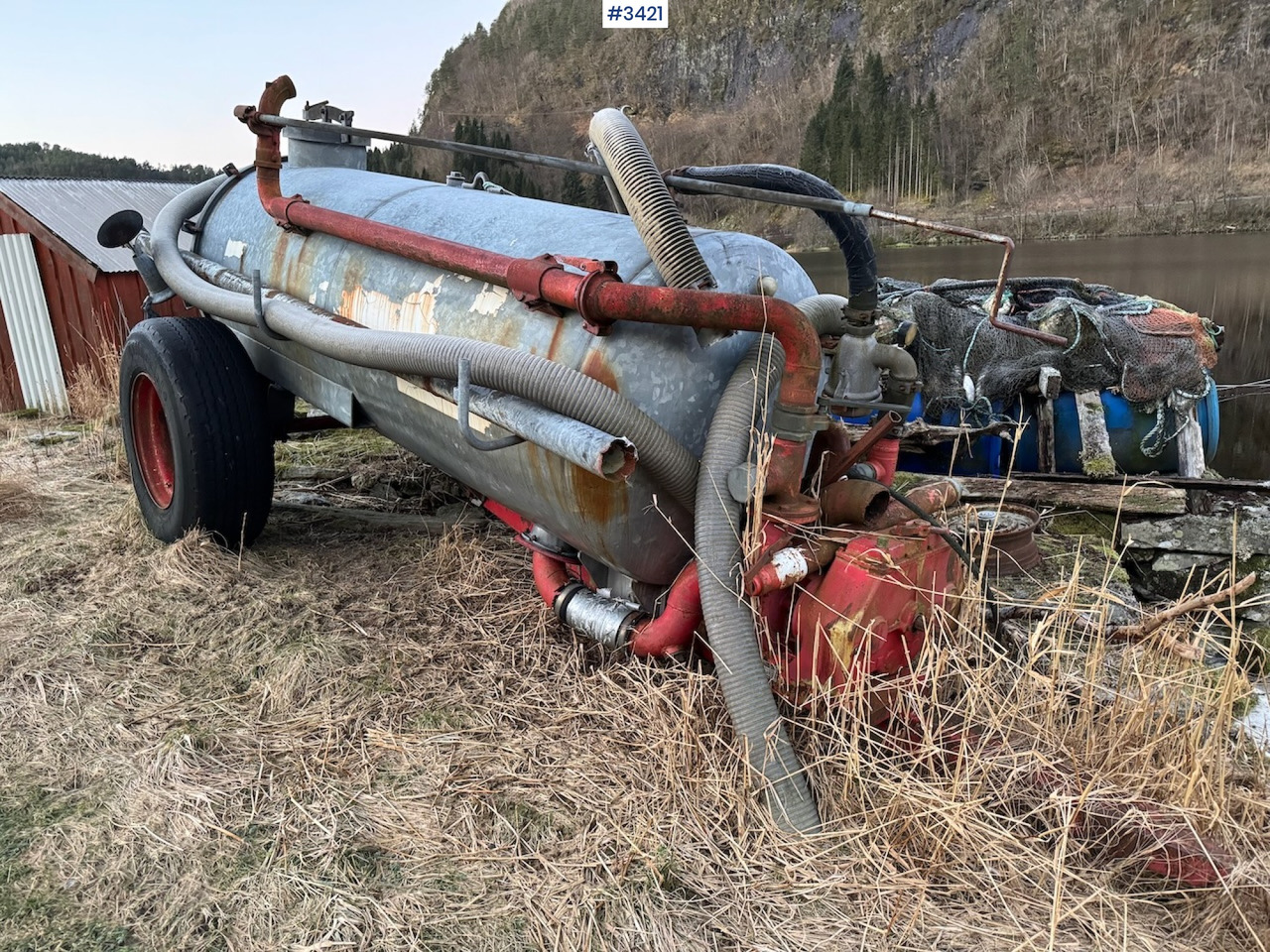 1990 Record Vacuum truck w/cannon - Hooi-/ Voedermachine: afbeelding 2 1990 Record Vacuum truck w/cannon - Hooi-/ Voedermachine: afbeelding 2
