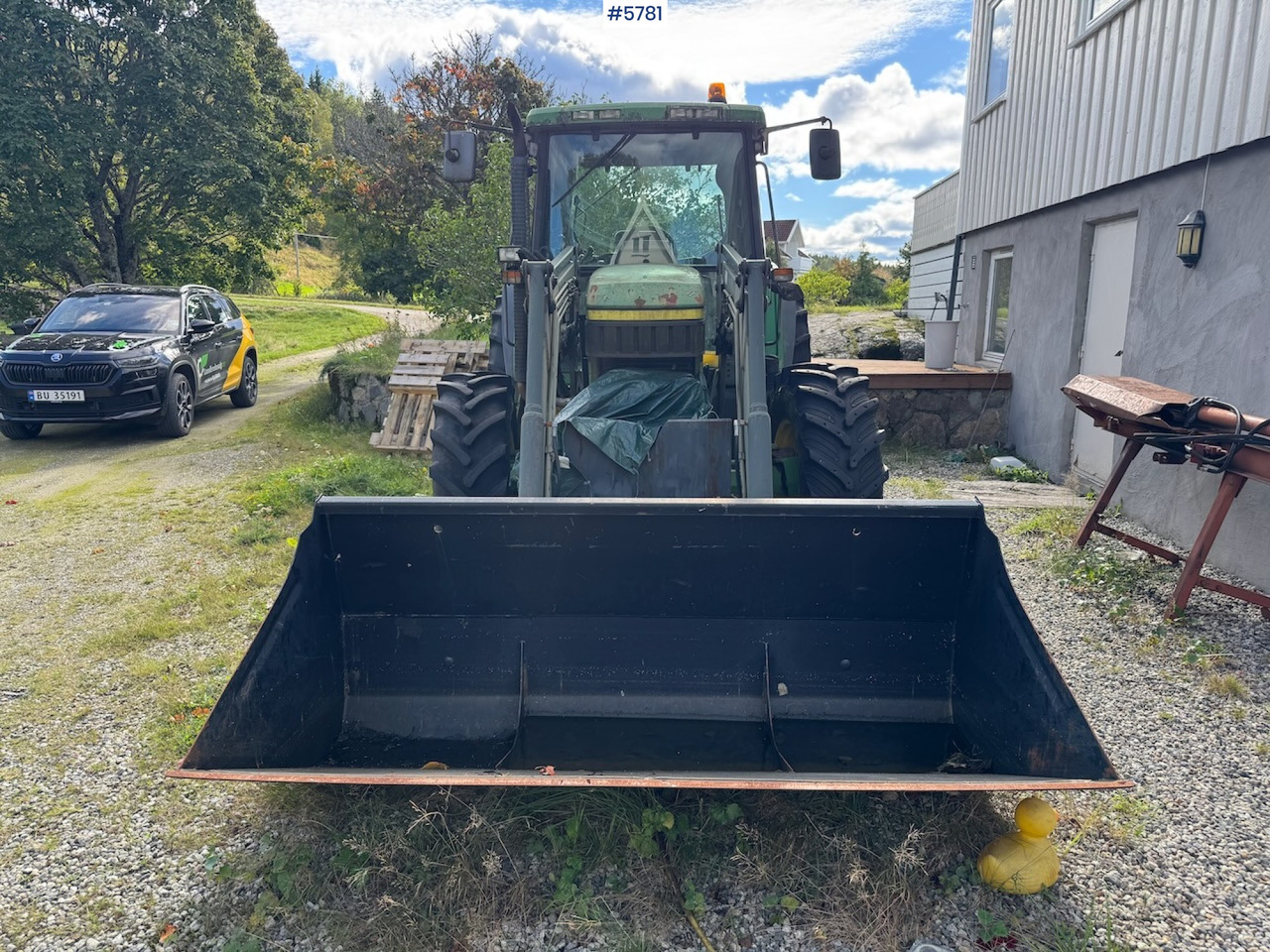 1993 John Deere 6300 w/ front loader and plow plate. - Tractor: afbeelding 3 1993 John Deere 6300 w/ front loader and plow plate. - Tractor: afbeelding 3