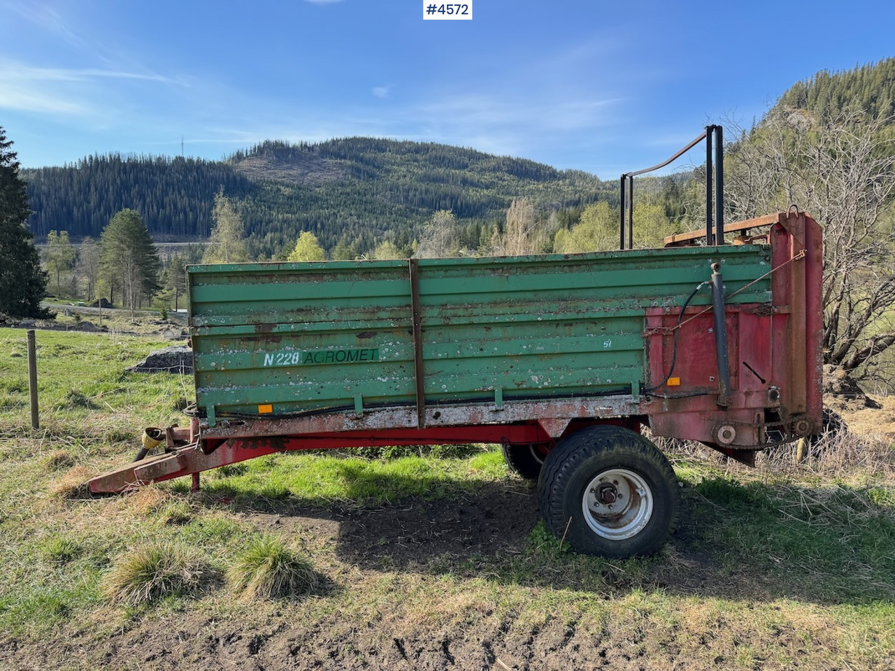 1997 Agromet N228 Dry manure spreader - Mestverspreider: afbeelding 1 1997 Agromet N228 Dry manure spreader - Mestverspreider: afbeelding 1